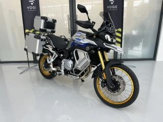 VOGE 900 DSX